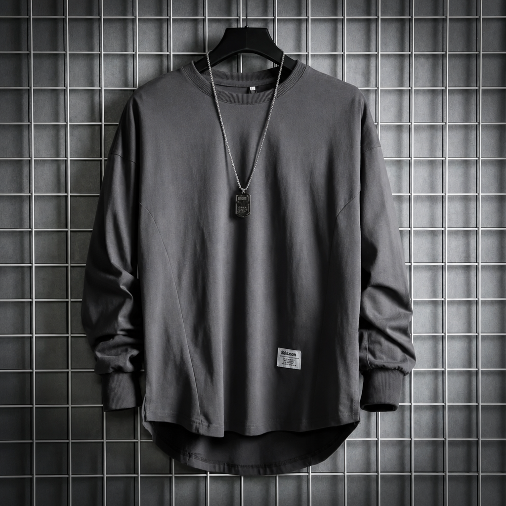 Bonifacio Drop Hem Crewneck Pullover in Grey