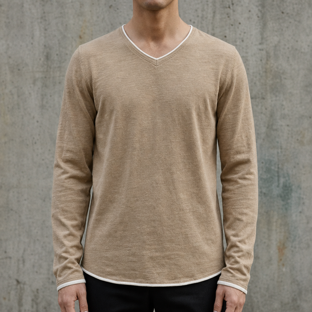 Ceret Contrast Trim V-Neck Tee in Brown