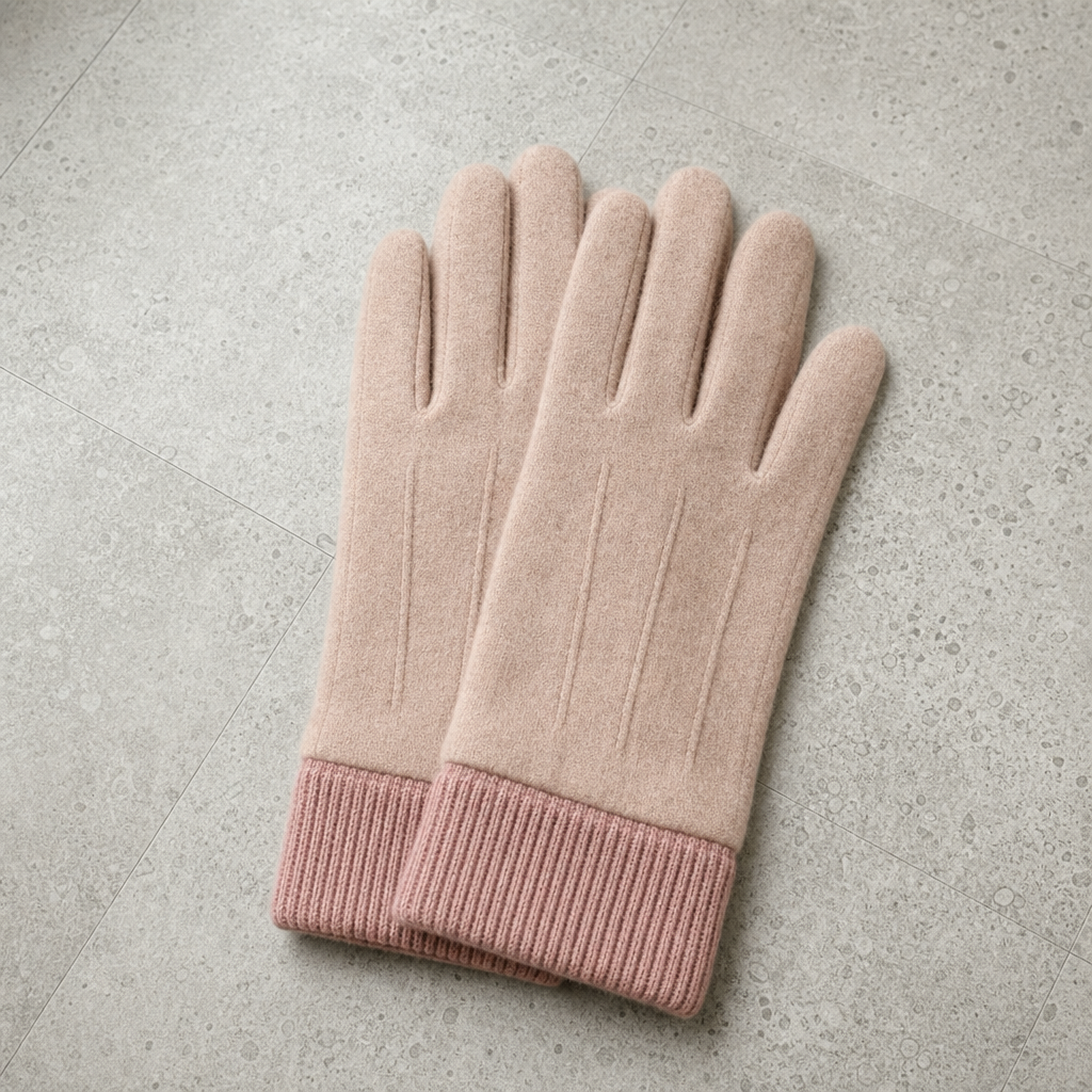 Trani Ribbed Cuff Wool Gloves in Pink