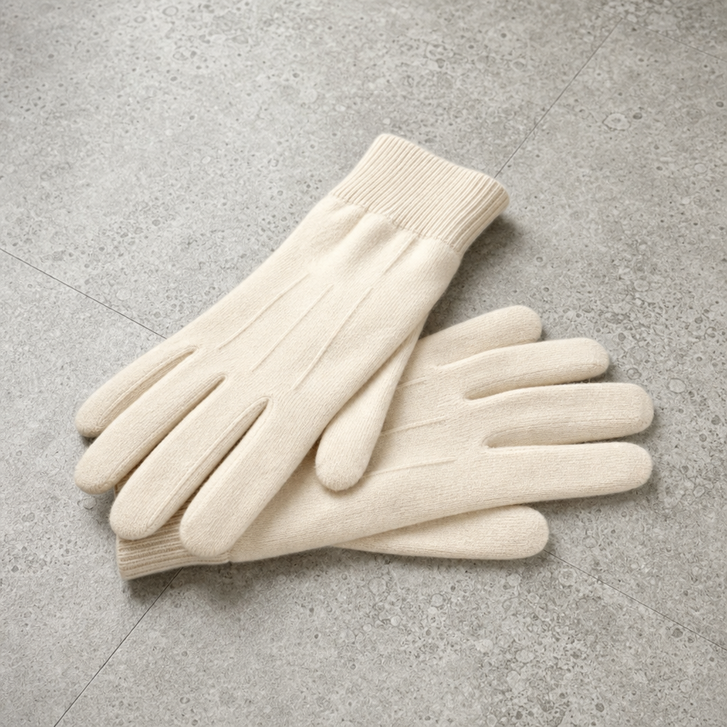 Trani Ribbed Cuff Wool Gloves in Beige