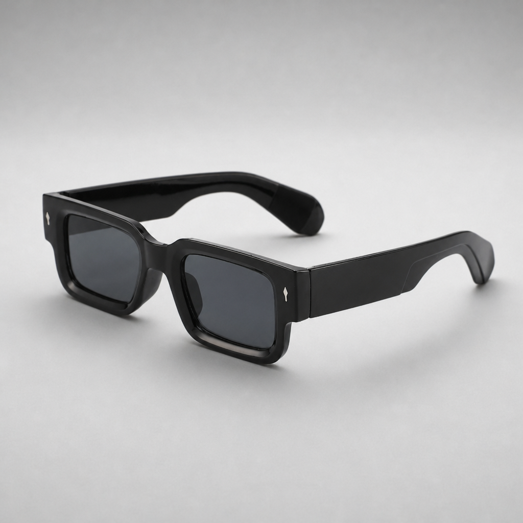 Women's Menerbes Sunglasses in Black
